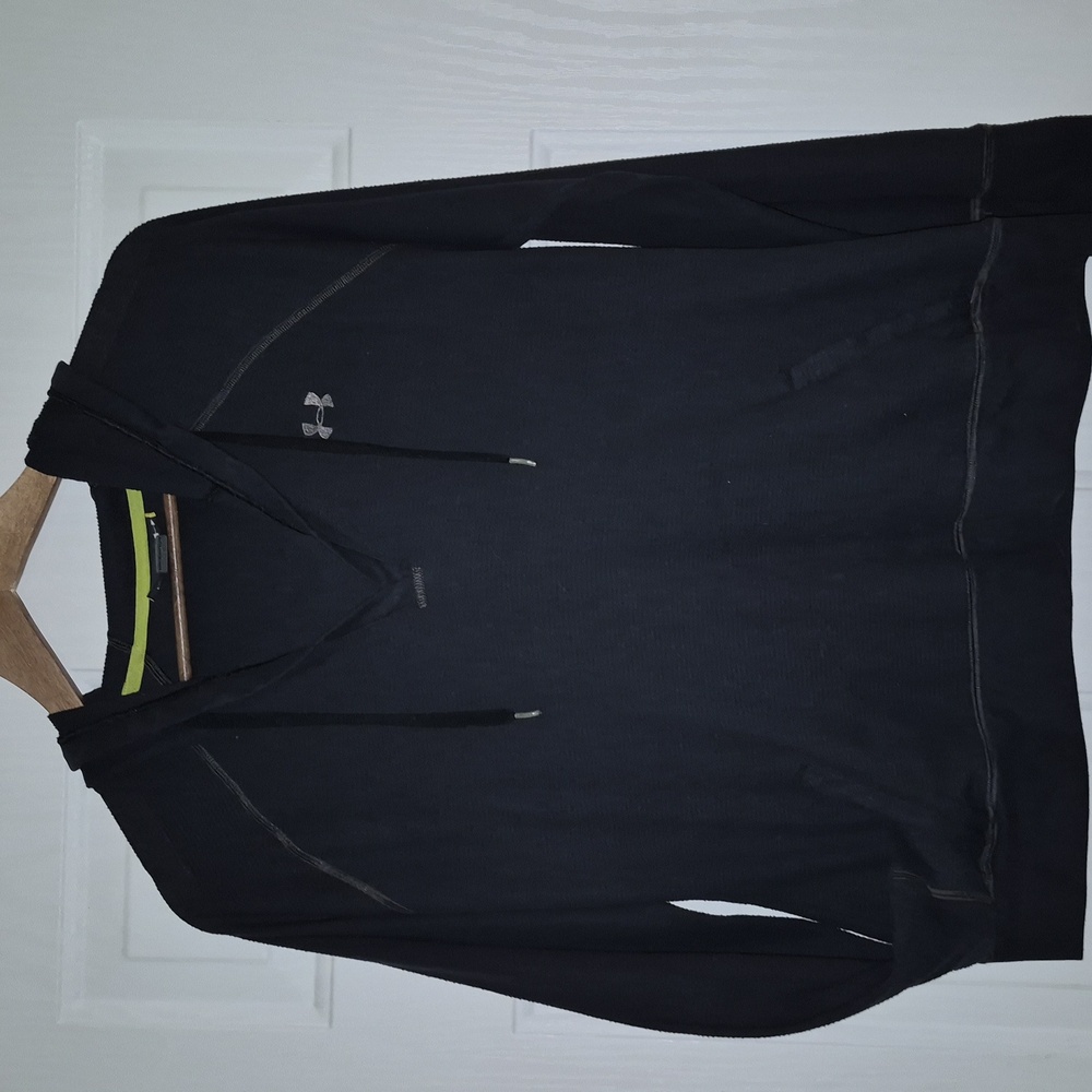 Under Armour Men's Black Pullover Thermal  Hoodie